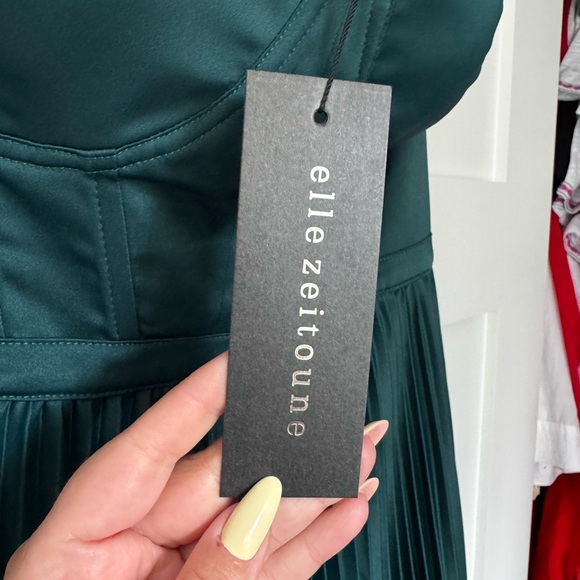 Blue Pleated Midi Dress Sweetheart Neckline - Picture 4 of 5